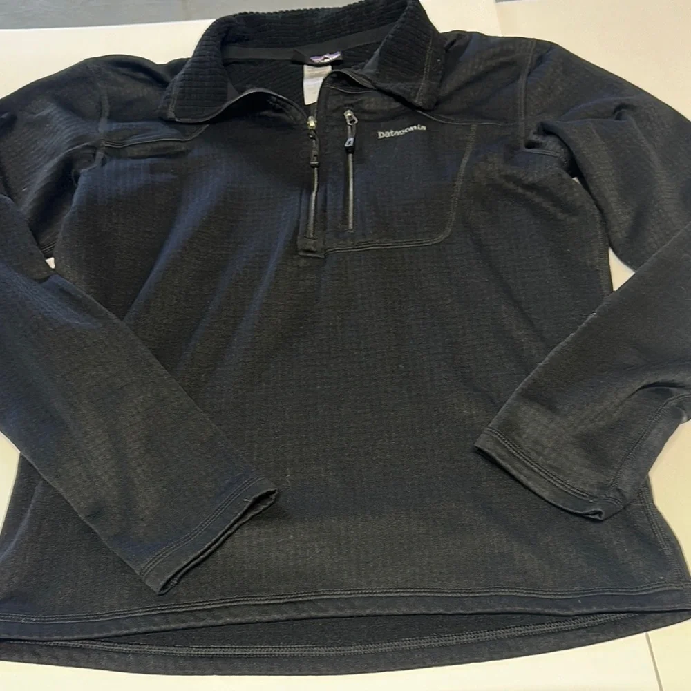Patagonia Black Lightweight Pullover Jacket